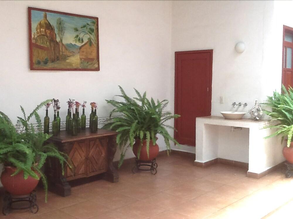 Posada De San Agustin Пацкуаро Экстерьер фото